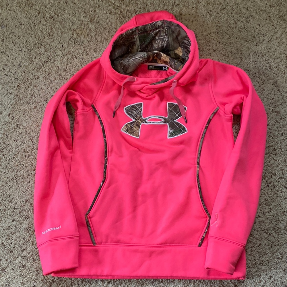 Women’s Under Armour pink/camo hooded sweatshirt